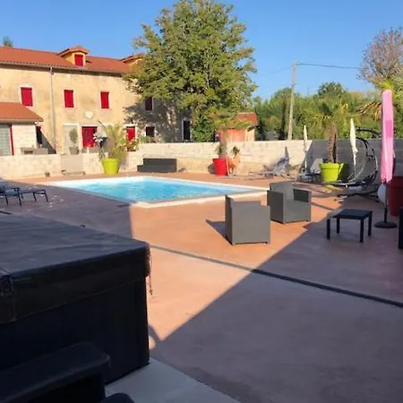 לינה וארוחת בוקר Le Moulin Du Chardonnet