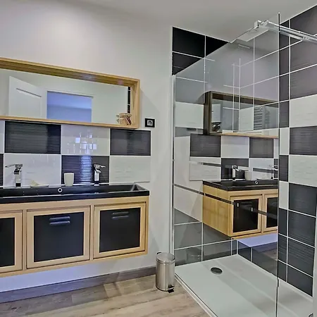 לינה וארוחת בוקר Le Moulin Du Chardonnet *